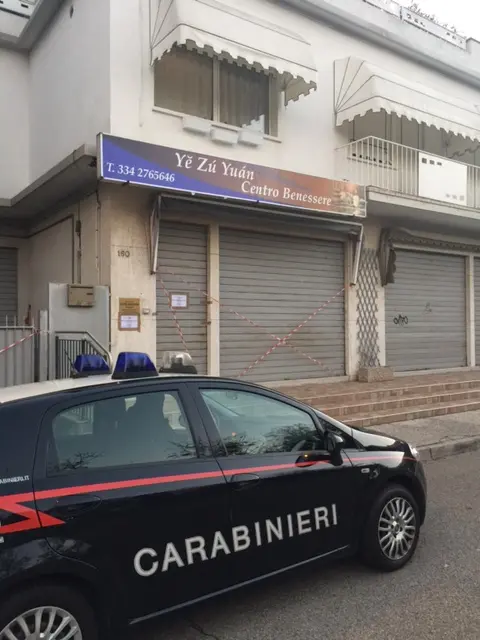 il centro massaggi sotto sequestro