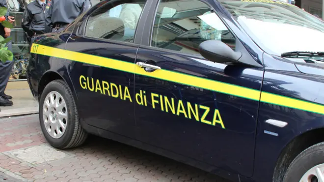 Irruzione della Guardia di Finanza al civico 161 di via Piave per sgombero di Bed&Breakfast abusivi gestiti da cinesi