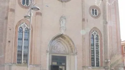 La Polizia davanti alla chiesa di Carpenedo