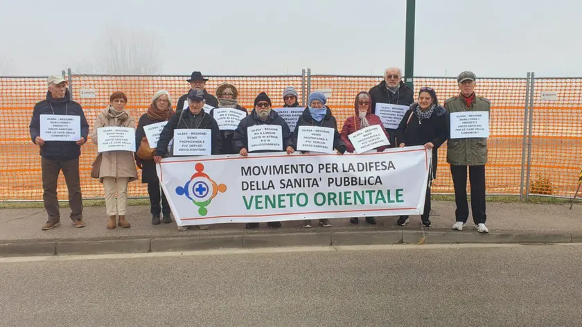 Il Movimento per la difesa della sanità pubblica in presidio