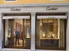 INTERPRESS/TAGLIAPIETRA. SAN MOISE' NUO NEGOZIO DI "CARTIER"