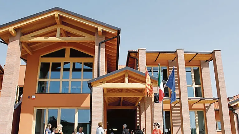La scuola elementare Montalcini di Trivignano