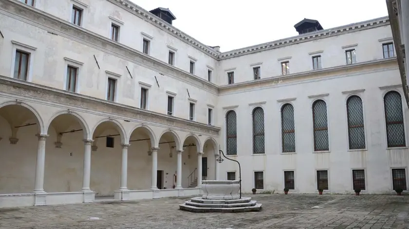 Interpress\M.Tagliapietra Venezia 26.03.2019.- Sede TIM di San Salvaor (Future Centre) Chiostro interno. Foto d'archivio