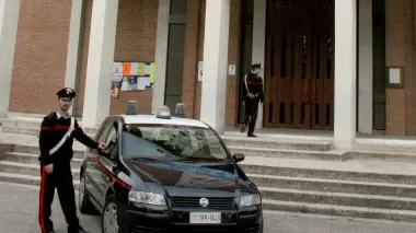 Carabinieri davanti a Santa Bertilla in occasione dei furti