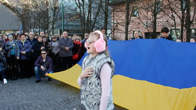 Manifestazione della comunità ucraina a Mestre da via Piave a Piazzetta Coin.