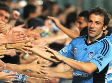 (FILE) Sydney FC's Alessandro Del Piero celebrates with the Sydney FC fans after their round 13 A-League win against the Central Coast Mariners at Allianz Stadium in Sydney, Australia, 27 December 2012. .ANSA/DEAN LEWINS