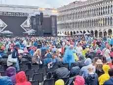 Piazza San Marco alla vigilia del concerto di Laura Pausini
