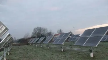 Giacomo Salmaso e il campo di pannelli fotovoltaici a Dolo