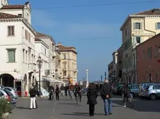 Dinello: mph05a Elisabetta Donaggio..Chioggia:Corso del Popolo al palazzo Morosini alcuni scorci di Chioggia per archivio