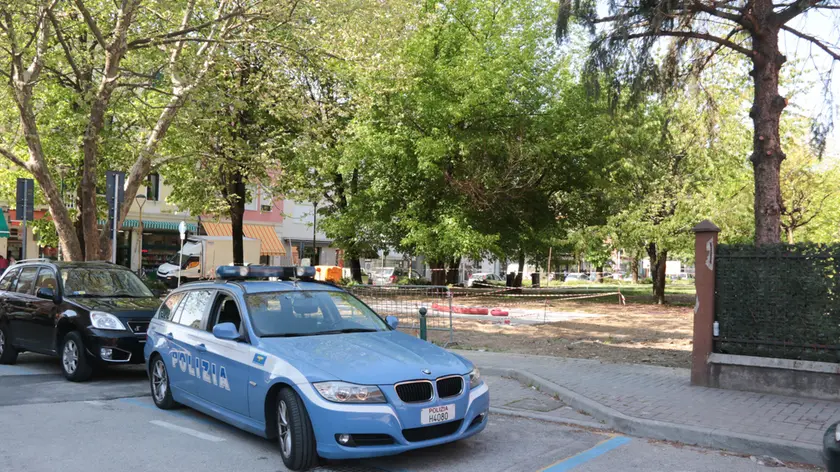 Foto Agenzia Candussi/ Mion/ Mestre, via Piave/ violenza al parchetto della stazione, interviene la polizia