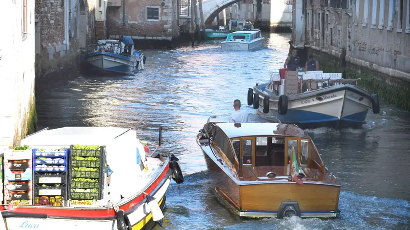 Interpress\M.Tagliapietra Venezia 19.08.2019.- Taxi e barche da trasportoin Rio Novo.