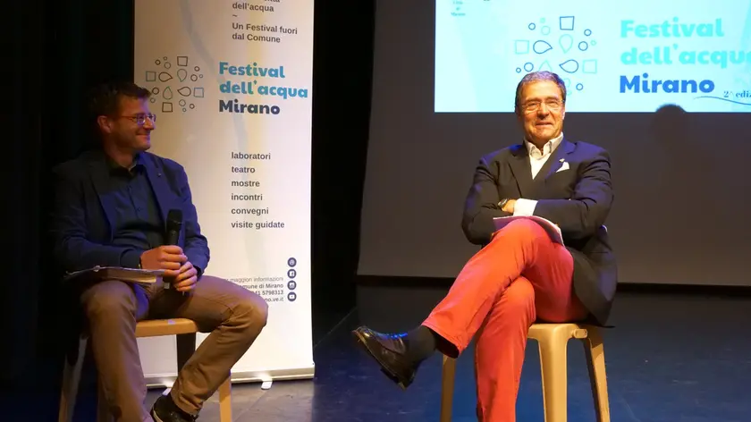 Andrea Rinaldo, professore ordinario di Costruzioni idrauliche all’università di Padova, con il giornalista Massimo Scattolin