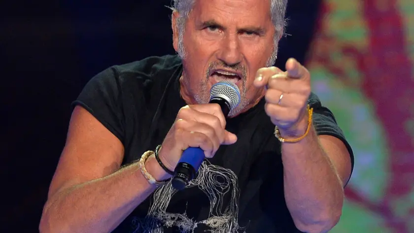 03/10/2015 Roma, Rai. Trasmissione televisiva Ti lascio una canzone. Nella foto Adriano Pappalardo e Simone Iue'