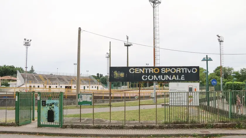 Foto Agenzia Candussi/ Furlan/ Marghera, via della Fonte/ Centro sportivo comunale