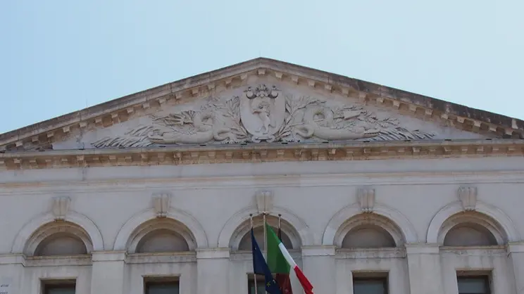 Lorenzo Porcile/Corso del popolo, Chioggia/ esterni municipio di chioggia