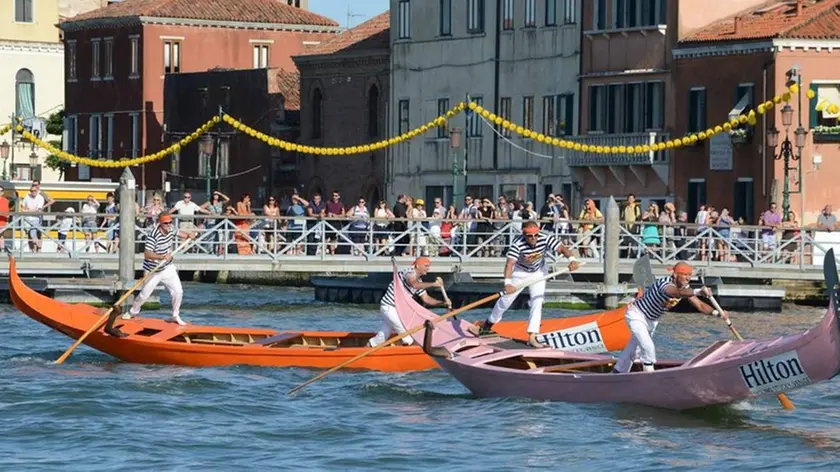 Interpress\M.Tagliapietra Venezia 17.07.2016.- Regata Redentore Campioni su gondola a 2 remi, 1° class. Rosa Vignotto rudi e Igor.