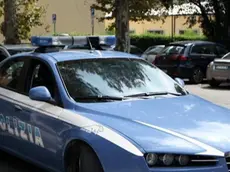 merce contraffatta scoperta dalla polizia e luoghi di ritrovamento via tasso e via aleardi