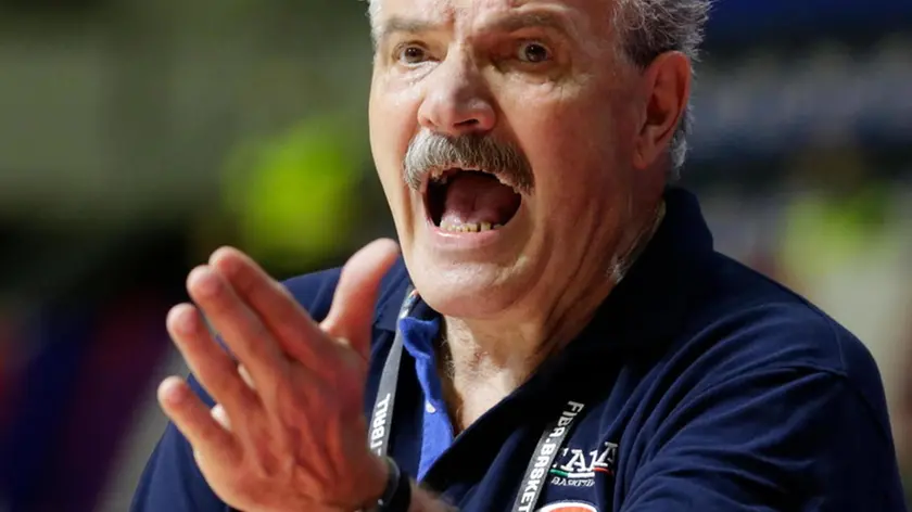 epa09315903 Italy's head coach Meo Sacchetti reacts during the Men's Olympic Qualifying Tournament basketball game between Italy and Puerto Rico in Belgrade, Serbia, 01 July 2021. EPA/ANDREJ CUKIC