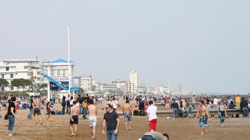 FG JESOLO LA SPIAGGIA OGGI POMERIGGIO 17-04-06