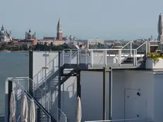 La vista dalla piscina del Marriott