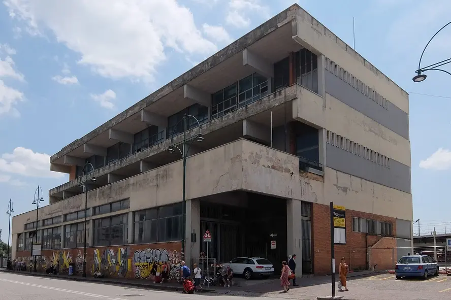 L'ex palazzo delle poste alla Stazione: già acquistato