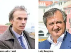 Il capogruppo pd Andrea Ferrazzi e il sindaco Luigi Brugnaro