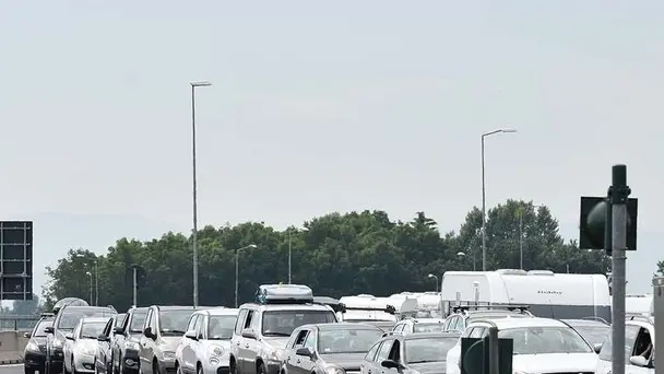 COLUCCI - DINO TOMMASELLA - NOVENTA DI PIAVE - TRAFFICO SOSTENUTO IN AUTOSTRADA E CODE AL CASELLO DI NOVENTA