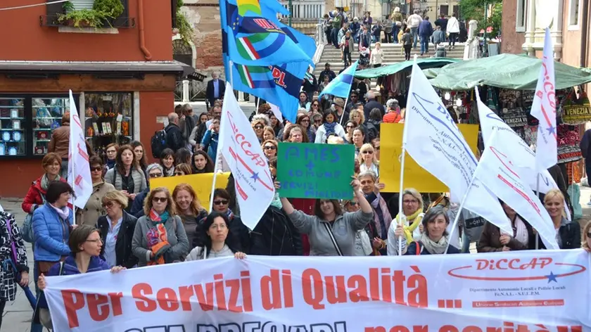 Interpress/Mazzega Venezia, 19.05.2016.- Manifestazione dipendenti Funzione Pubblica.- Nella foto a San Felice