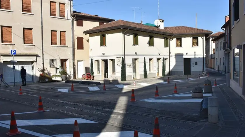 COLUCCI - DINO TOMMASELLA - PORTOGRUARO - NUOVA VIABILITA' - LAVORI DI SEGNALAZIONE STRADALE PER LA NUOVA VIABILITA'