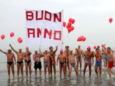 Agostini/Interpress.- Venezia, 01.01.2007.- XXIX edizione della manifestazione "Auguri di Capodanno" dagli Ibernisti al Lido di Venezia.- -