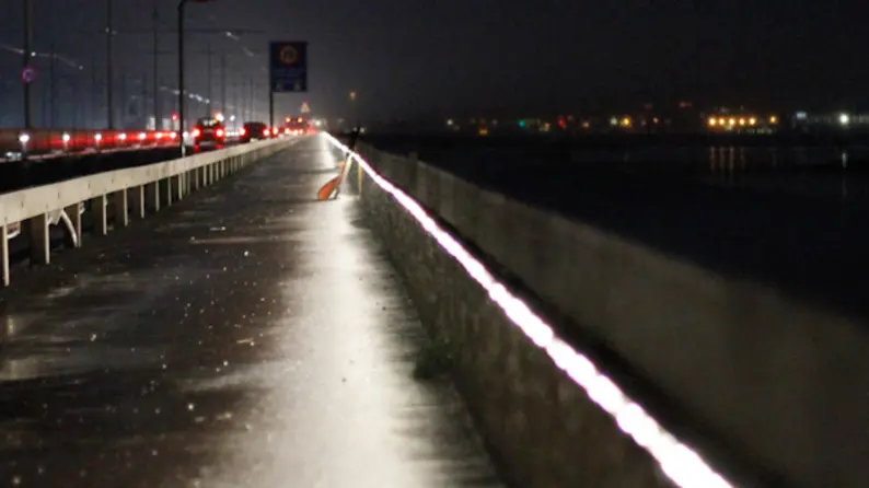 Nuove luci sul ponte della Libertà.