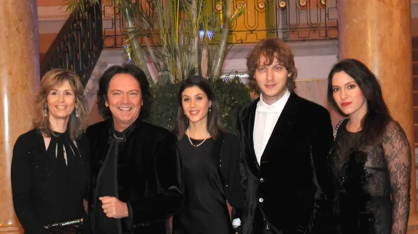 Interpress/Mazzega Pellicani Venezia, 14.12.2013.- Decennale Fenice. Concerto straordinario Lorin Maazel.- Nella foto Red Canzian e famiglia
