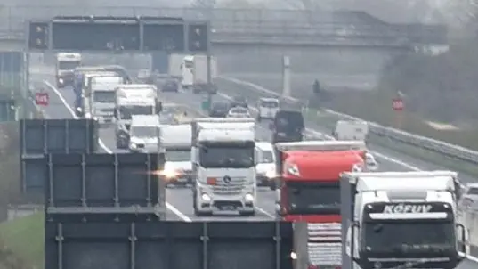 DE POLO - DINO TOMMASELLA - S. STINO DI L . - TRAFFICO LUNGO L'AUTOSTRADA A4