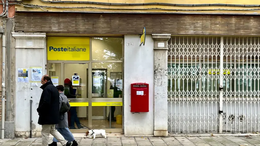 L’ufficio postale di Sant’ Elena, prossimo alla chiusura