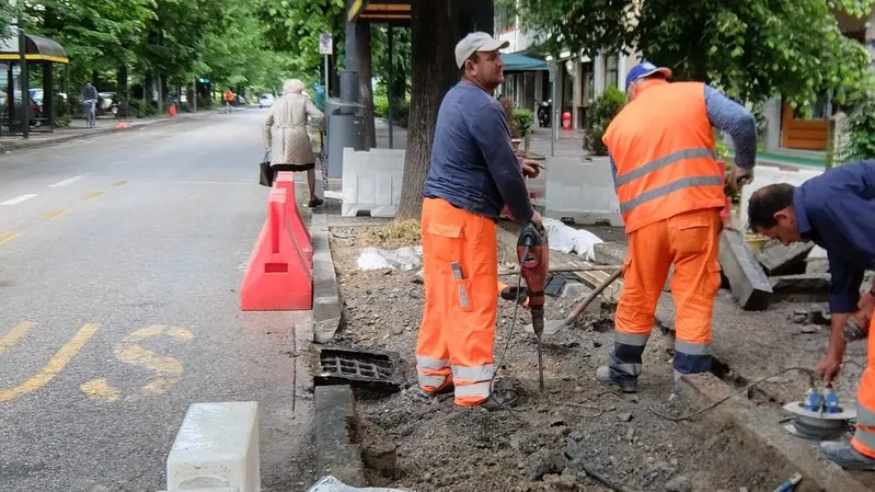 Foto Agenzia Candussi/ Artico/ viale Garibaldi Mestre/ Lavori per la realizzazione delle nuove fermate dell'autobus