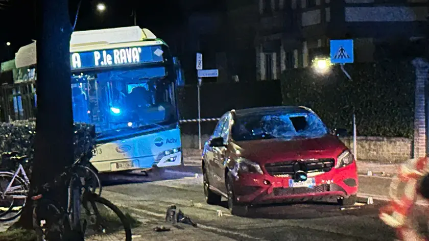 Il luogo dell'incidente mortale al Lido di Venezia: un uomo è stato investito e ucciso da un'auto