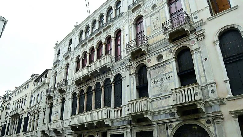 La facciata rinascimentale di palazzo Trevisan Cappello