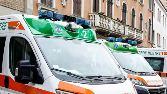 Foto Agenzia Candussi - FURLAN - MESTREPIAZZA FERRETTO -MESTRE MESSA PER LA CROCE VERDE