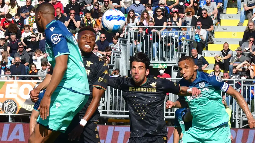 Interpress\M.Tagliapietra Venezia 10.04.2022.- Calcio Venezia\Udinese. Okereke, Ceccaroni.