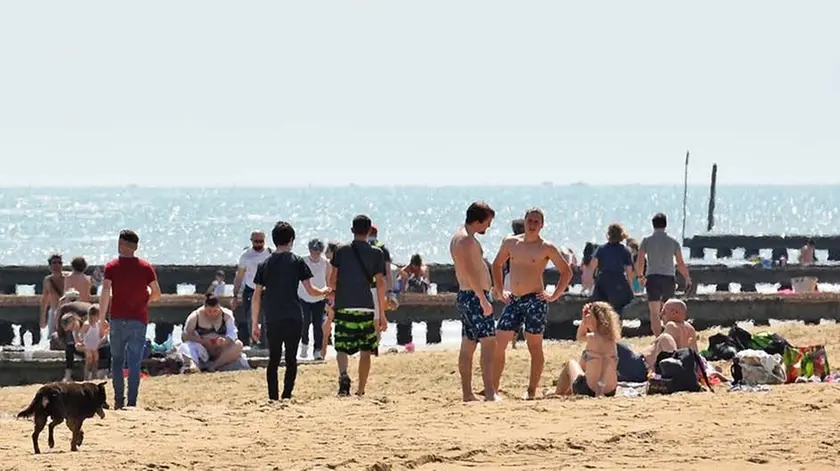 BARON - TOMMASELLA - JESOLO - SPIAGGIA DOMENICA 17