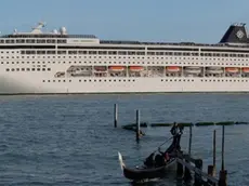 Interpress/M.Tagliapietra Venezia 12.04.2014.- Nave da Crociera MSC Armonia in partenza ieri in bacino San Marco.