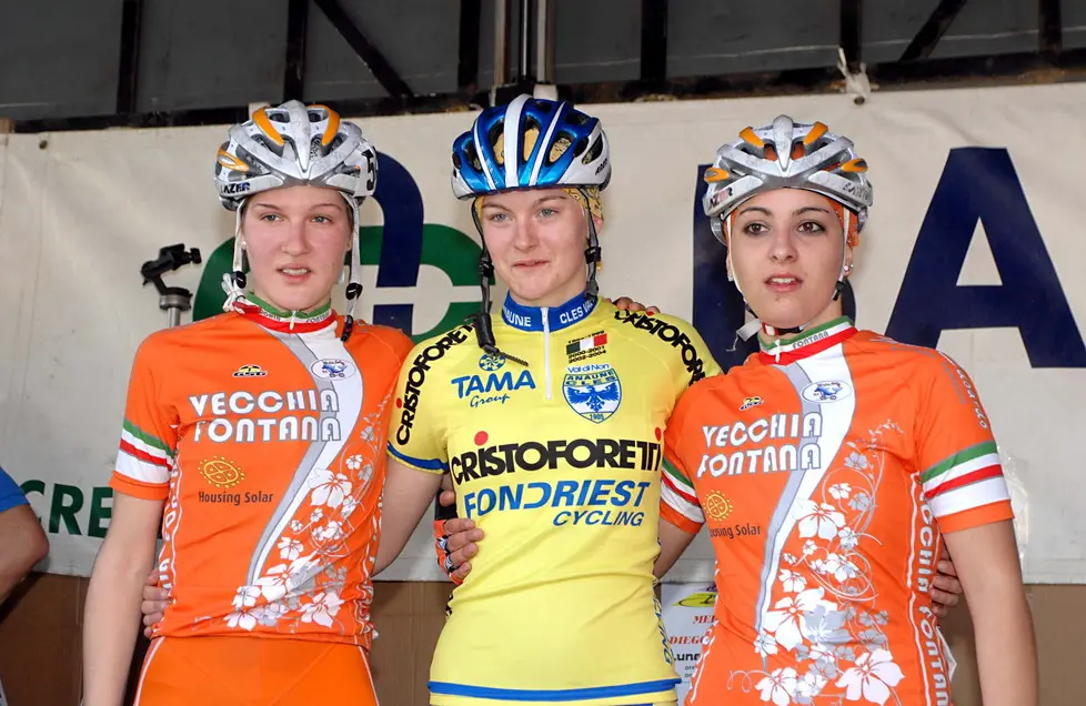 Stella Corsa ciclistica a schiavonia intitolata ai fratelli Trovo': nella foto da sin Chiara Pierobon, Anna Striker, giorgia Baraldo, rispettivamente 3°, 1° e 2° classificata