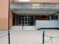 L'ingresso del liceo scientifico Ugo Morin alla Gazzera