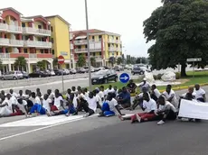 BON - DINO TOMMASELLA - ERACLEA - MANIFESTAZIONE DEI MIGRANTI IN VIA DANCALIA