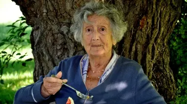 Liana Giordano Isnenghi ieri mentre festeggia il centesimo compleanno
