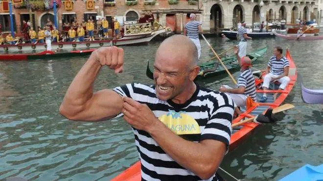 Interpress/Mazzega Carrai Venezia, 02.09.2012.- Regata Storica 2012.- Nella foto Celeste I°° classificato gondolini Igor Vignotto..-