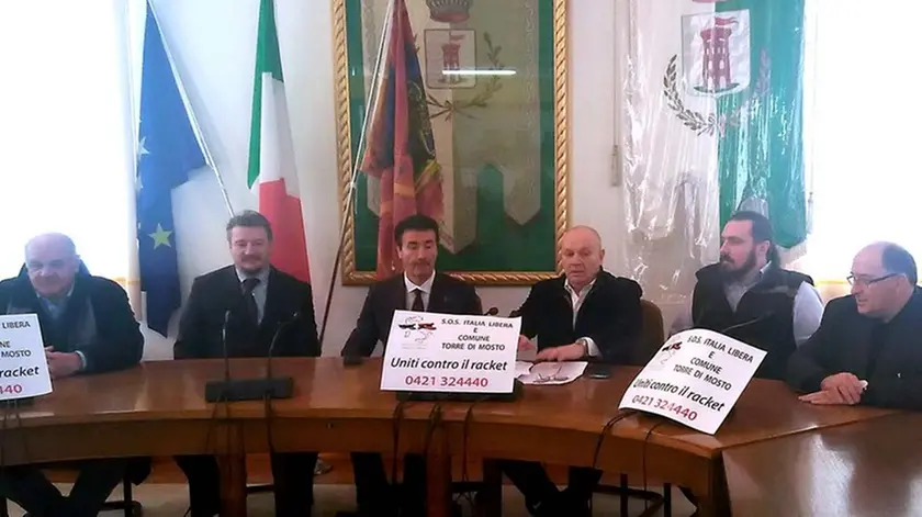 TORRE DI MOSTO - DINO TOMMASELLA - COLUCCI - SOS ITALIA LIBERA E COMUNE DI TORRE DI MOSTO