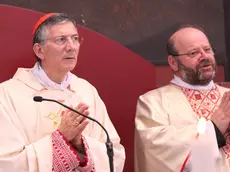 Il patriarca Francesco Moraglia con don Dino PIstolato