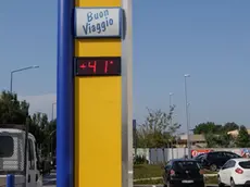 Foto Agenzia Candussi/ Scattolin/ Marghera, via Fratelli Bandiera/ Termometro segna 41 gradi