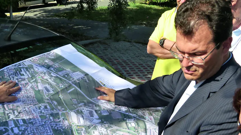 L'assessore Boraso in sopralluogo al quartiere Pertini di Mestre